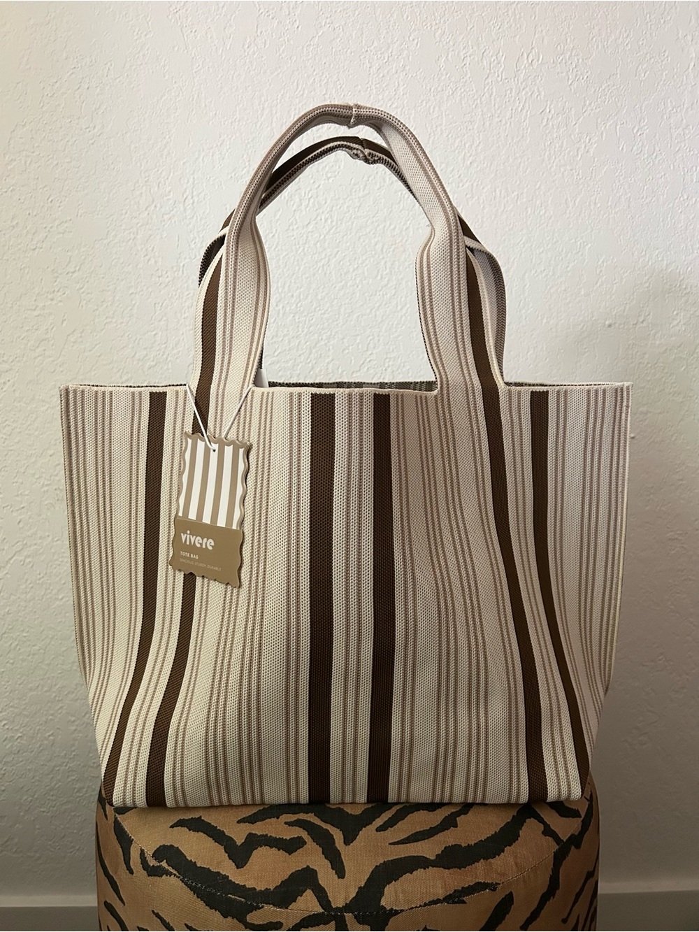 NEW Vivere Striped Reusable Woven Tote Bag